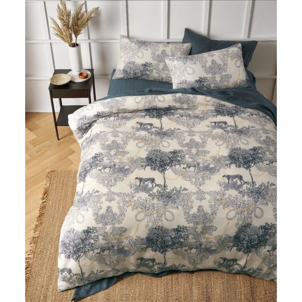 V107-5096103-200735-00 Matteo Printed Microfibre Quilt Cover Set by The Big Sleep Queen - Image 1