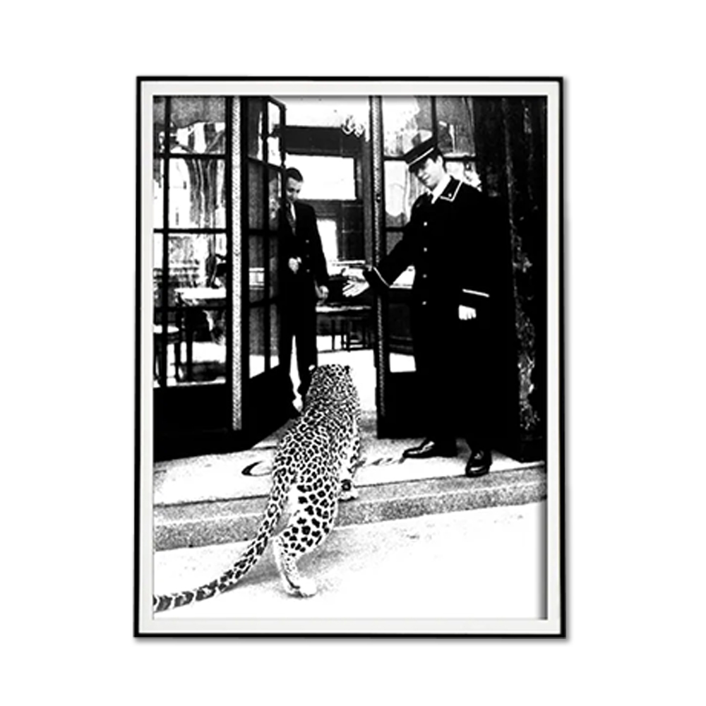 V207-2255-007-183812-00 Wall Art 90cmx135cm Luxury Brand Leopard Jewelry Shop Poster, Black Frame Canvas - Image 1