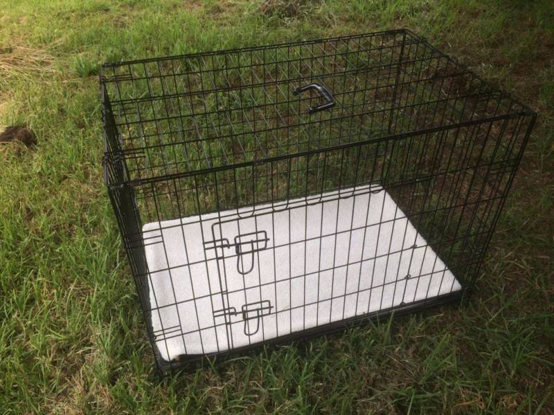 V278-CR48WMAT-69475-00 YES4PETS 48' Collapsible Metal Pet Dog Crate Cat Rabbit Cage With Mat - Image 1