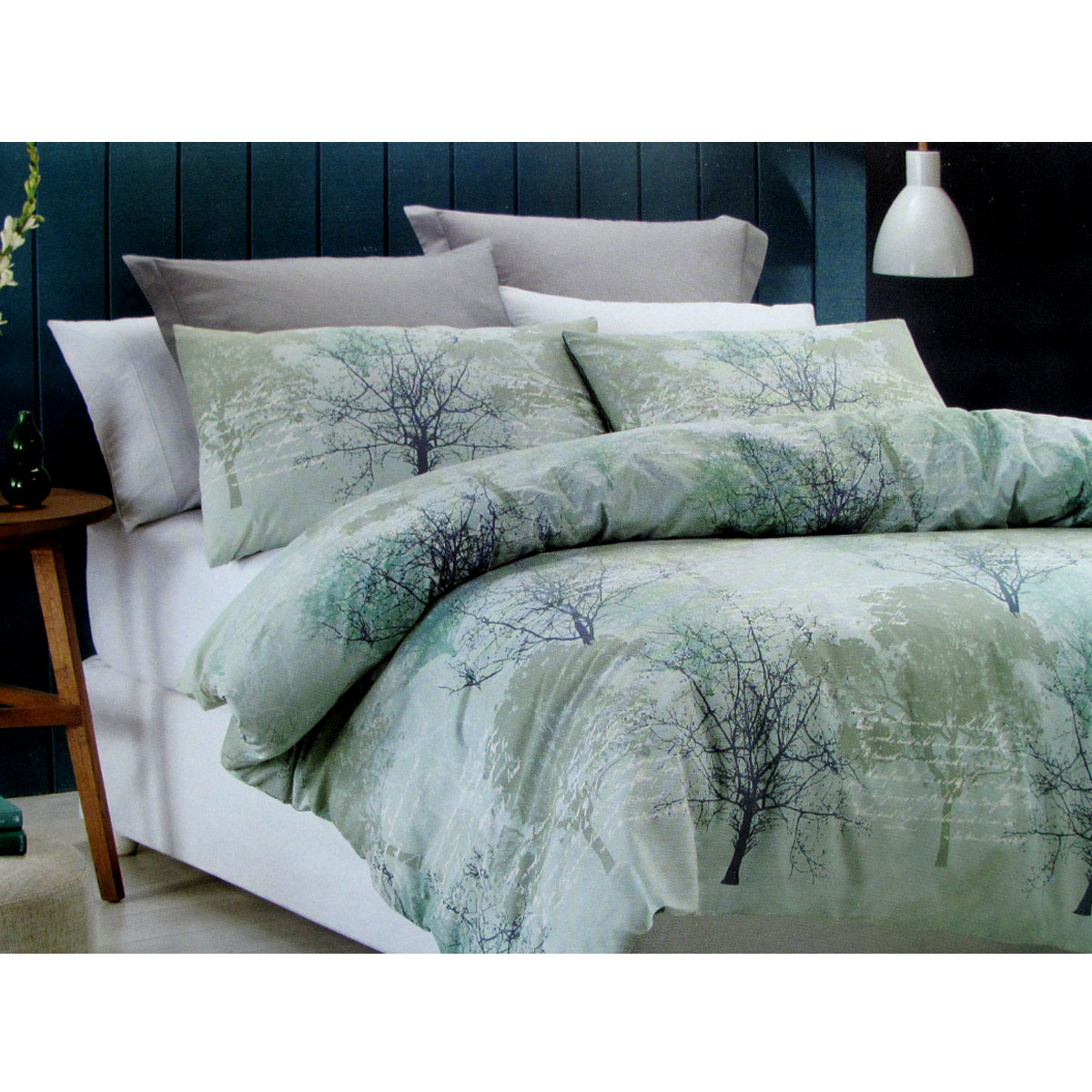 V442-CAP-QUILTCS-SHERBROOKE-GREEN-QS-98568-00 Belmondo Sherbrooke Forest Easy Care Quilt Cover Set Queen - Image 1