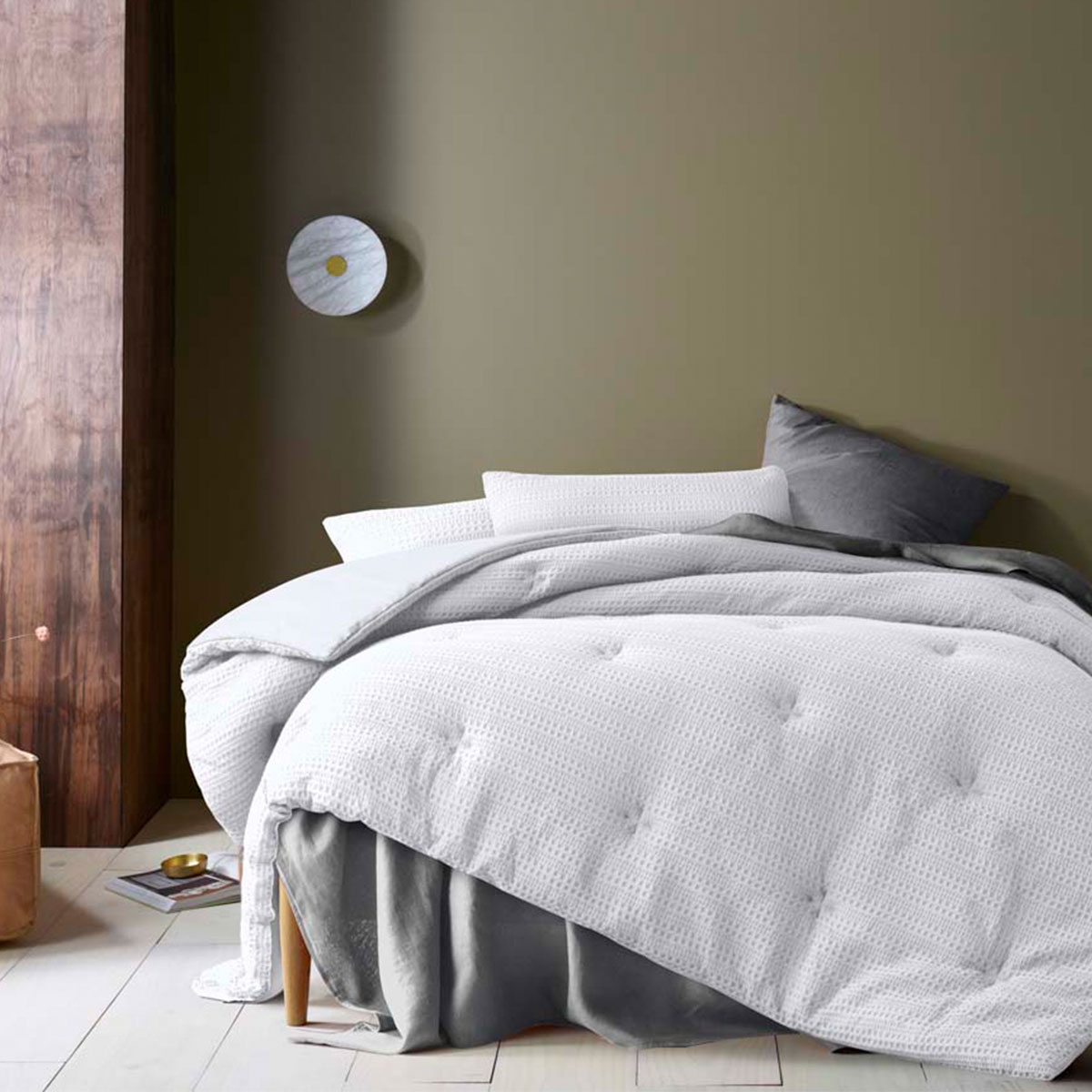 V442-HIN-COMFORTER-SOHOWAFFLE-WHITE-QS-158462-00 Accessorize Soho Waffle White 3 Piece Comforter Set Queen - Image 1