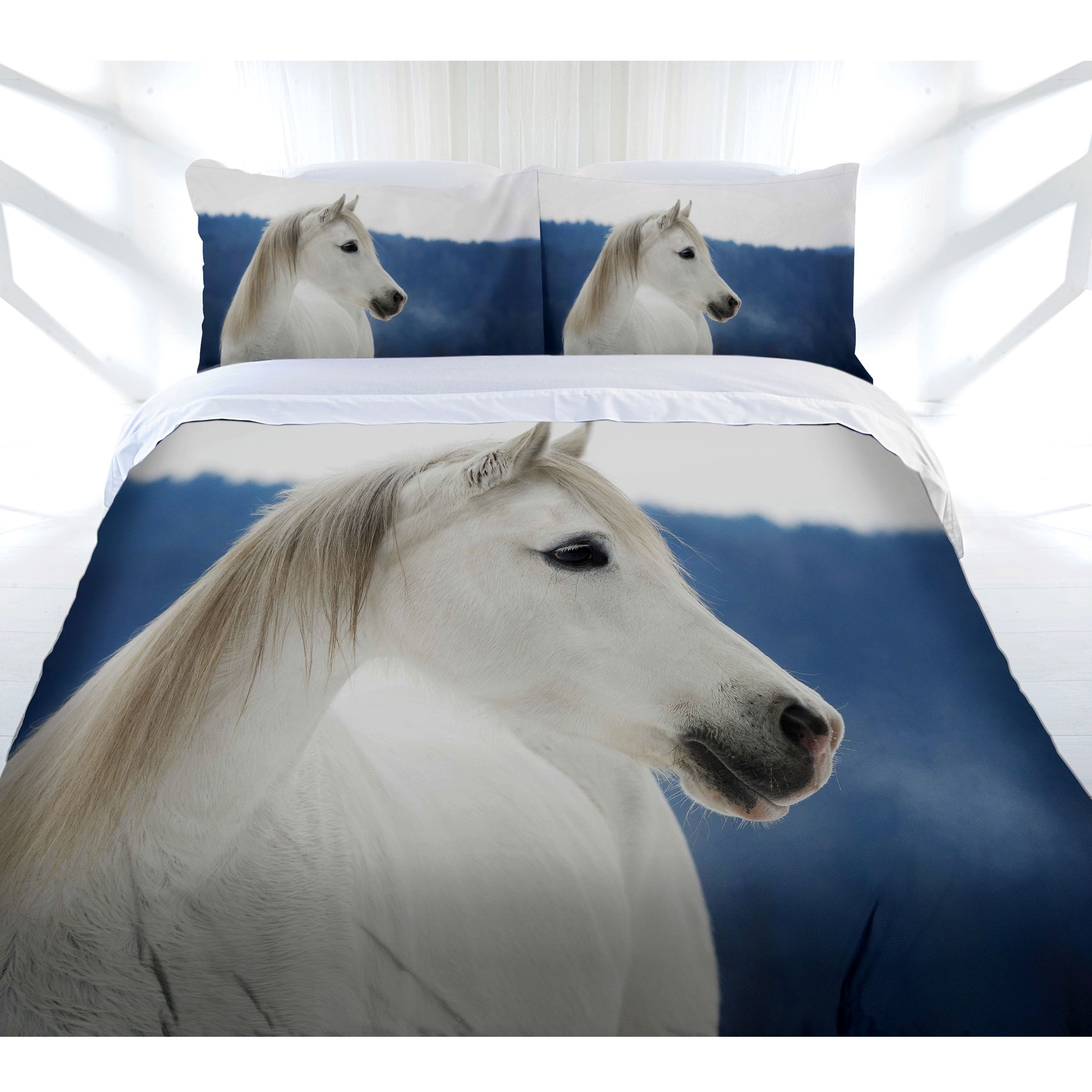 V442-LDE-QUILTCS-SNOWYHORSE-BLUE-QS-77824-00 Just Home Snowy Horse Quilt Cover Set Queen - Image 1