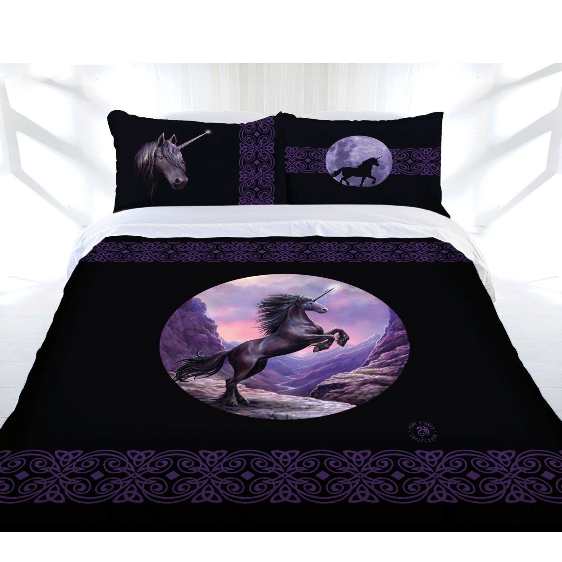 V442-LDE-QUILTCS-UNICORN-BLACK-SB-77806-00 Anne Stokes Black Unicorn Quilt Cover Set Single - Image 1