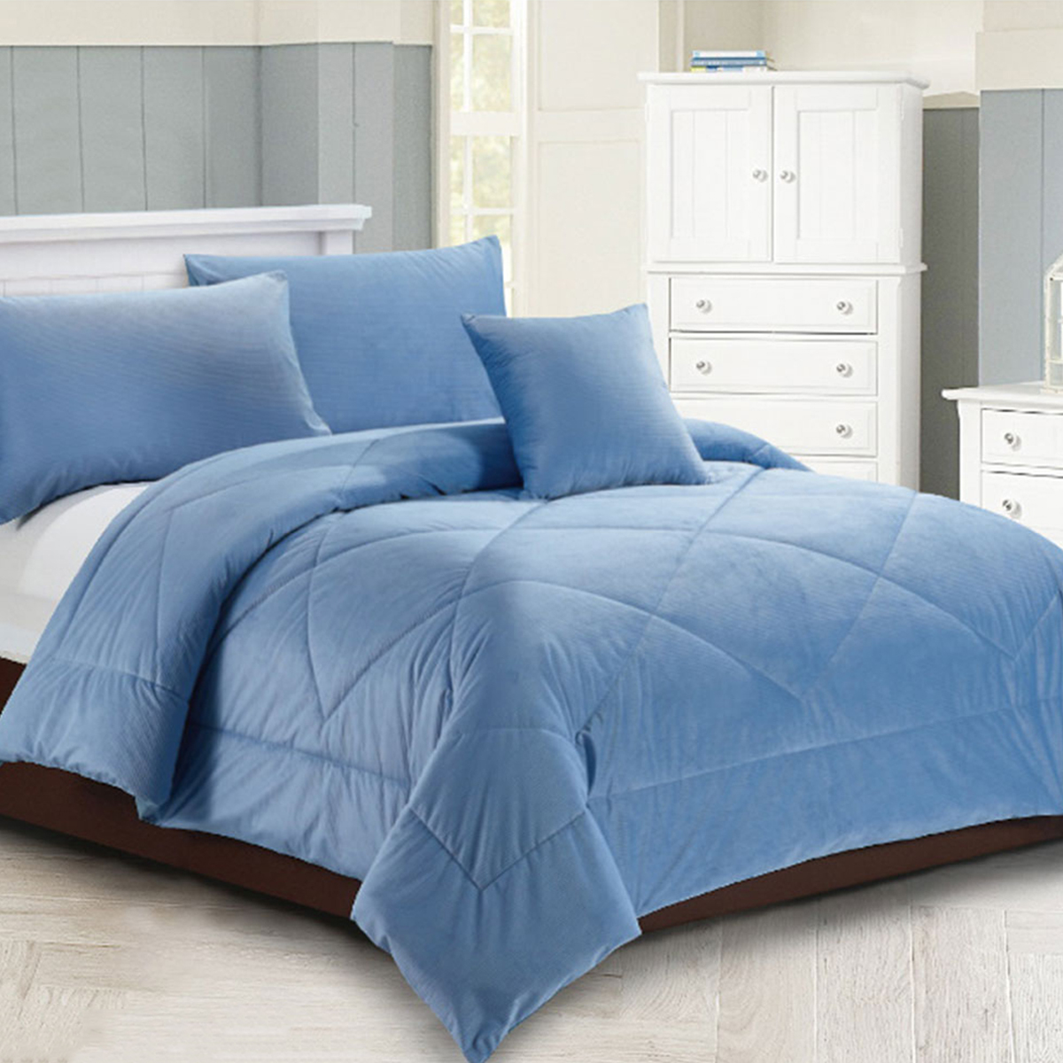 V442-MFL-QUILT-CARRINGTON-BLUE-KI-204212-00 Georges Fine Linens Carrington Quilt / Comforter Set Chambray Blue King - Image 1