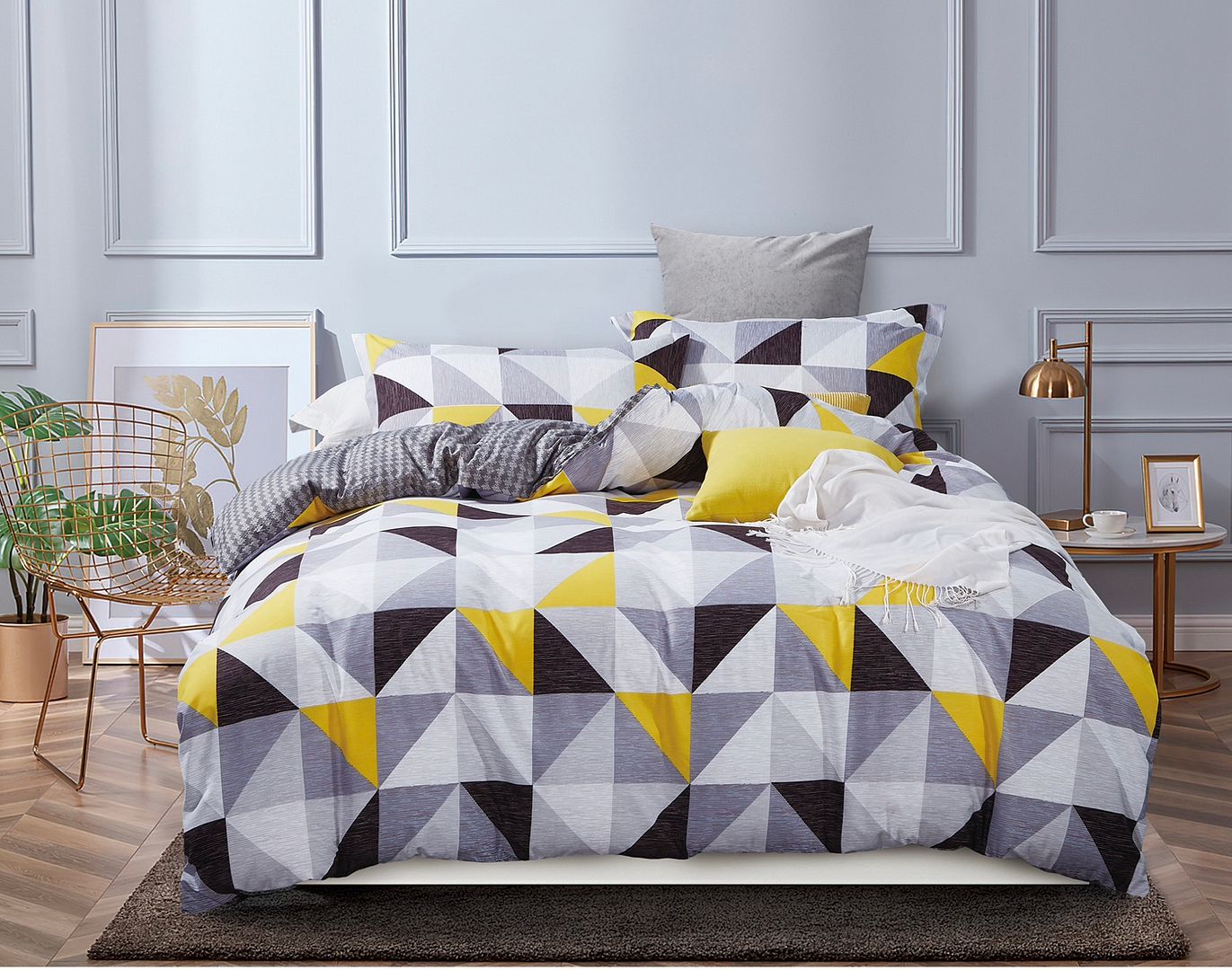 V493-MD-421-87620-00 Geometric Double Size Duvet Quilt Cover Set - Image 1