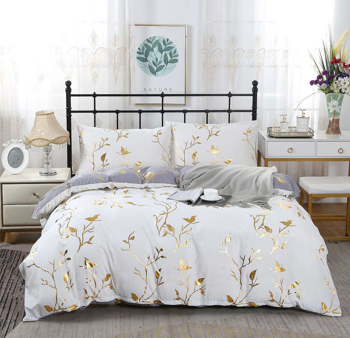 V493-MQ-461A-87705-00 Reversible Design Queen Size White Duvet Quilt Cover Set - Image 1