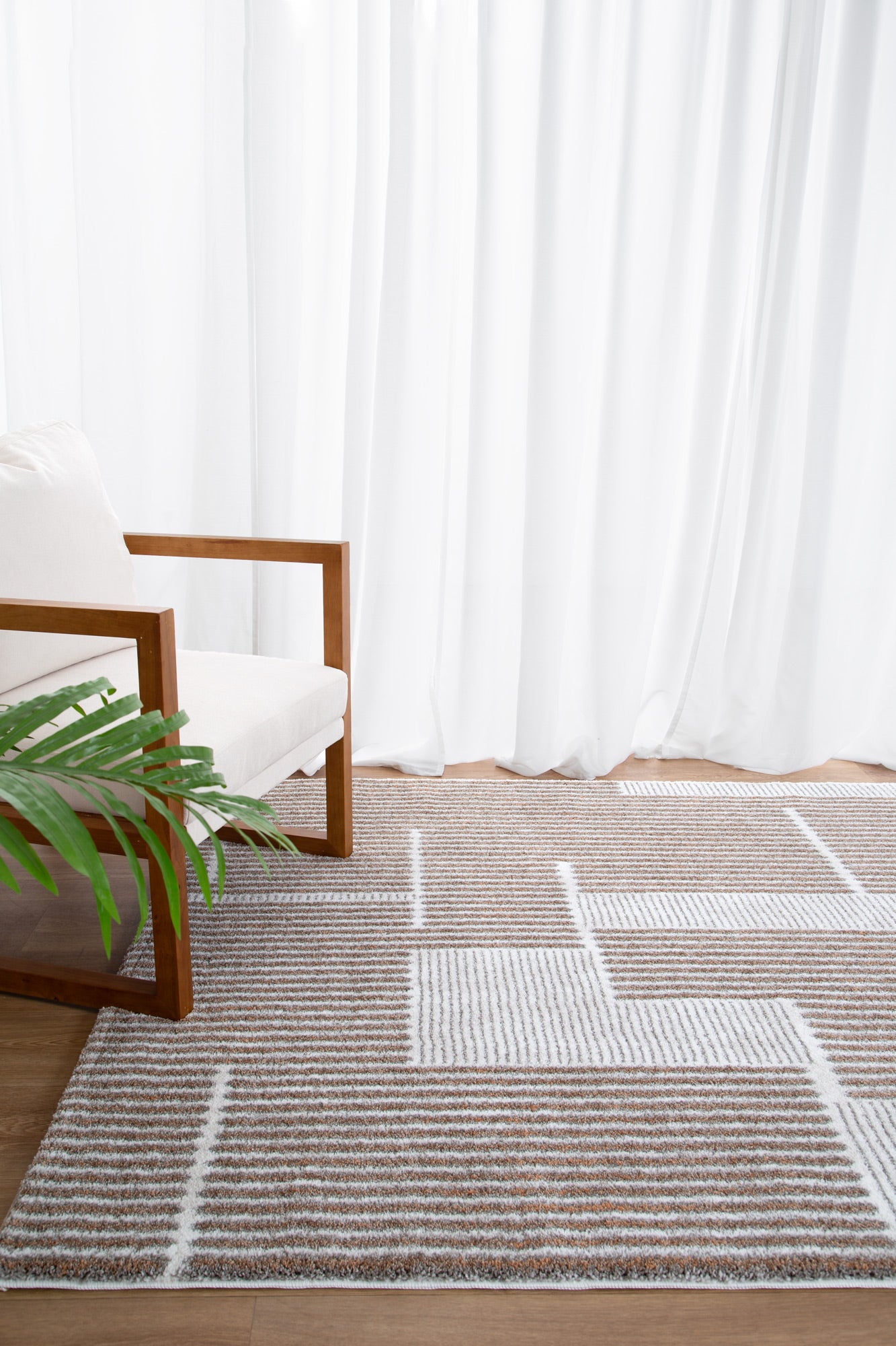 V516-INDU20002-140512-00 INDULGENCE INDU002 200x290 - Image 1