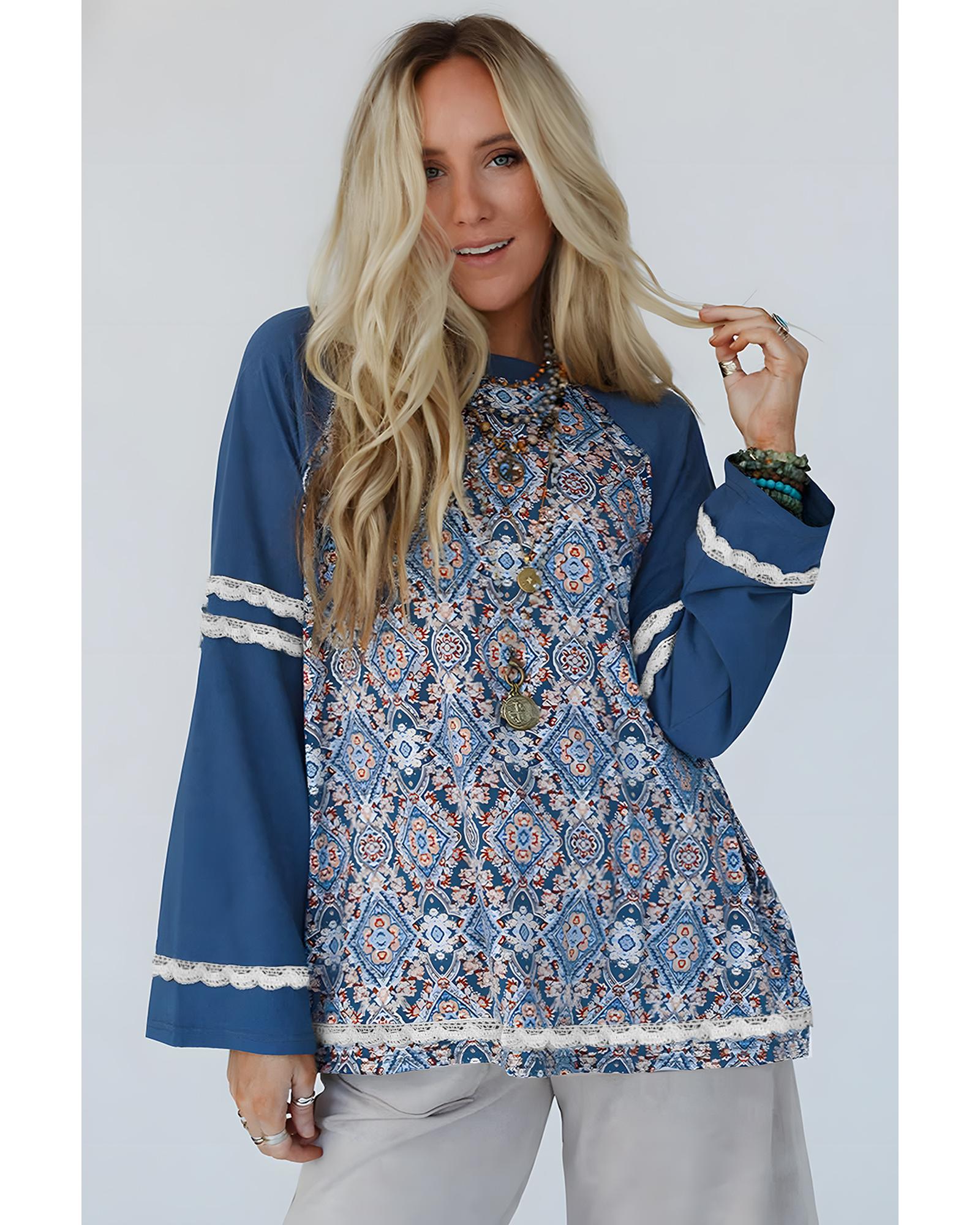 V539-AZEXDC25130215-P520-L-202508270930-00 Blue Geometric Printed Lace Patchwork Ric Rac Raglan Long Sleeve Top - L - Image 1