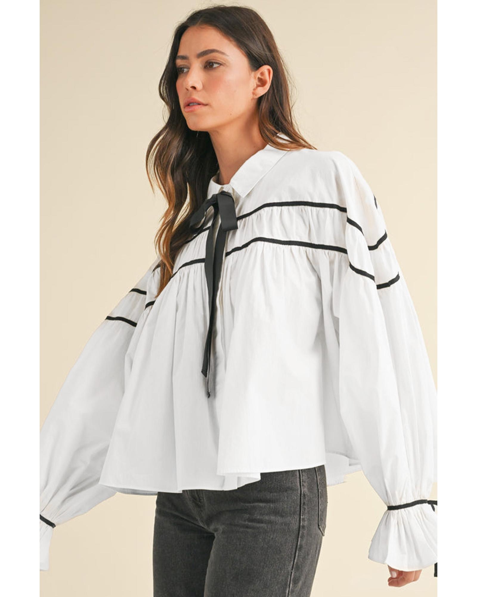V539-AZEXDC2555773-P101-M-202508300000-00 White Black Pipping Ribbon Bowtie Collared Ruffled Puff Sleeve Shirt - M - Image 1