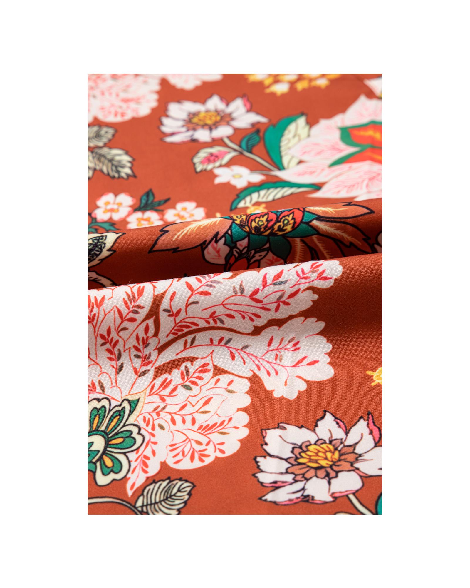 V539-AZEXPL2513172-P1720-4X-202508310330-00 Brown Floral Stitched V Neck Frilled Trim Puff Short Sleeve Blouse - 4X - Image 1