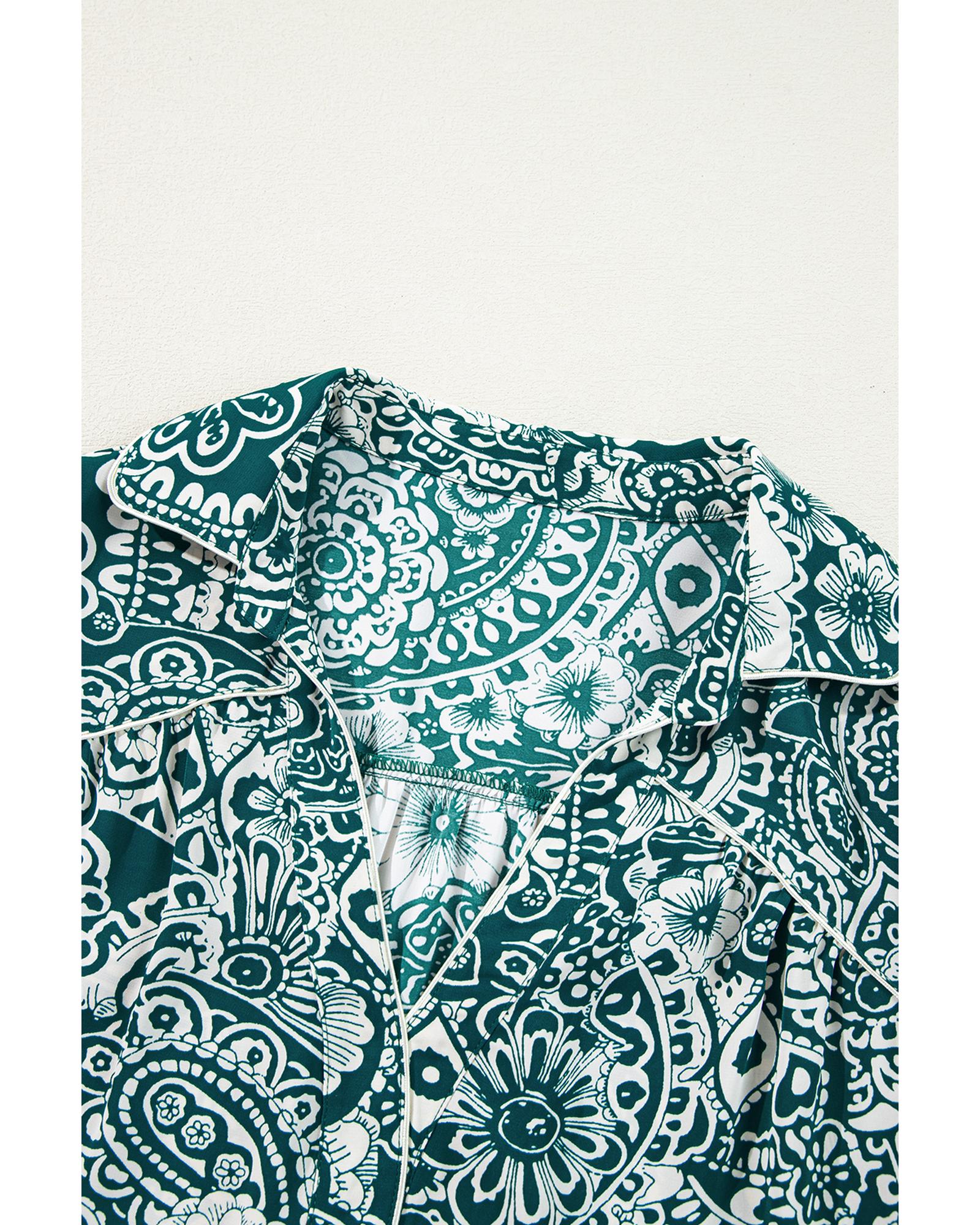 V539-AZEXPL611814-P920-1X-202506152136-00 Green Floral Flounce Sleeve Split Neck Plus Size Dress - 1X - Image 1