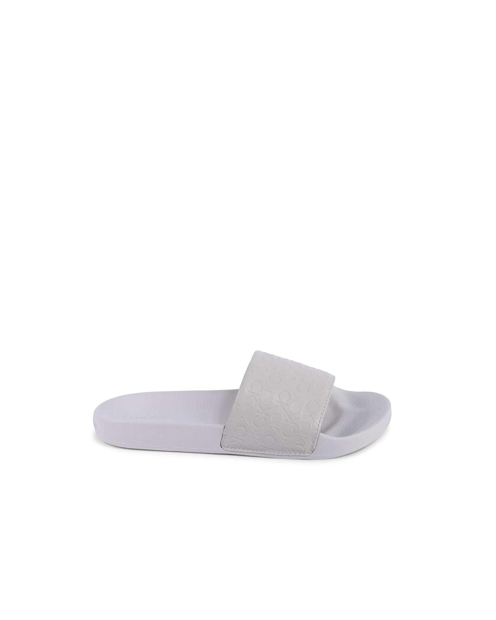 V539-BTB114102-202506160347-00 Embossed Logo Slides - 40 IT - Image 1