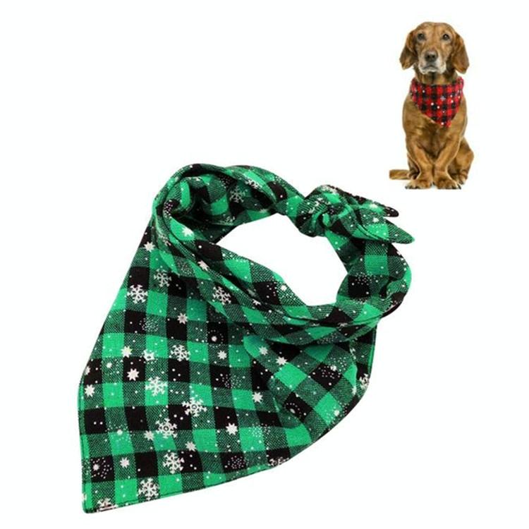 V562-B1060334240DBT-202503201720-00 Pet Triangle Towel Christmas Snowflake Dog Saliva Towel - Size S - Green - Image 1