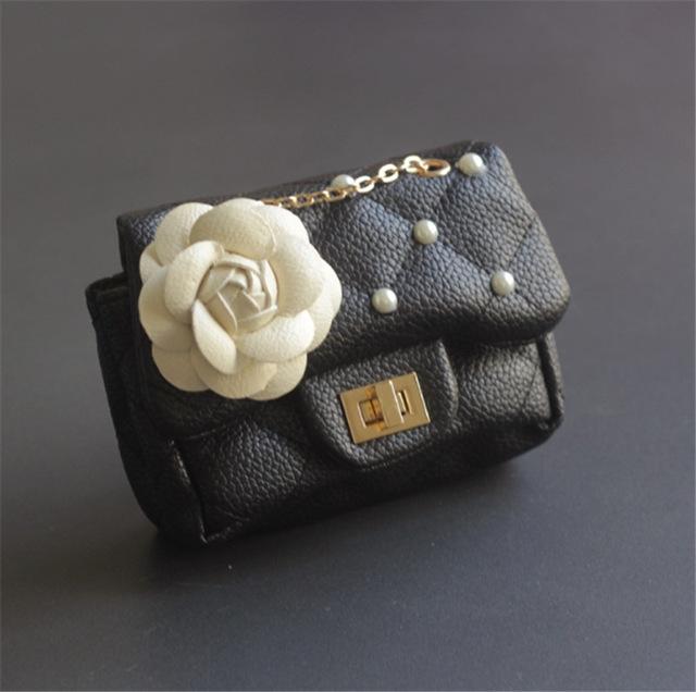 V562-E107534940DBT-202505191647-00 Glitter Flower Chain Kid Shoulder Bag - Black - Image 1