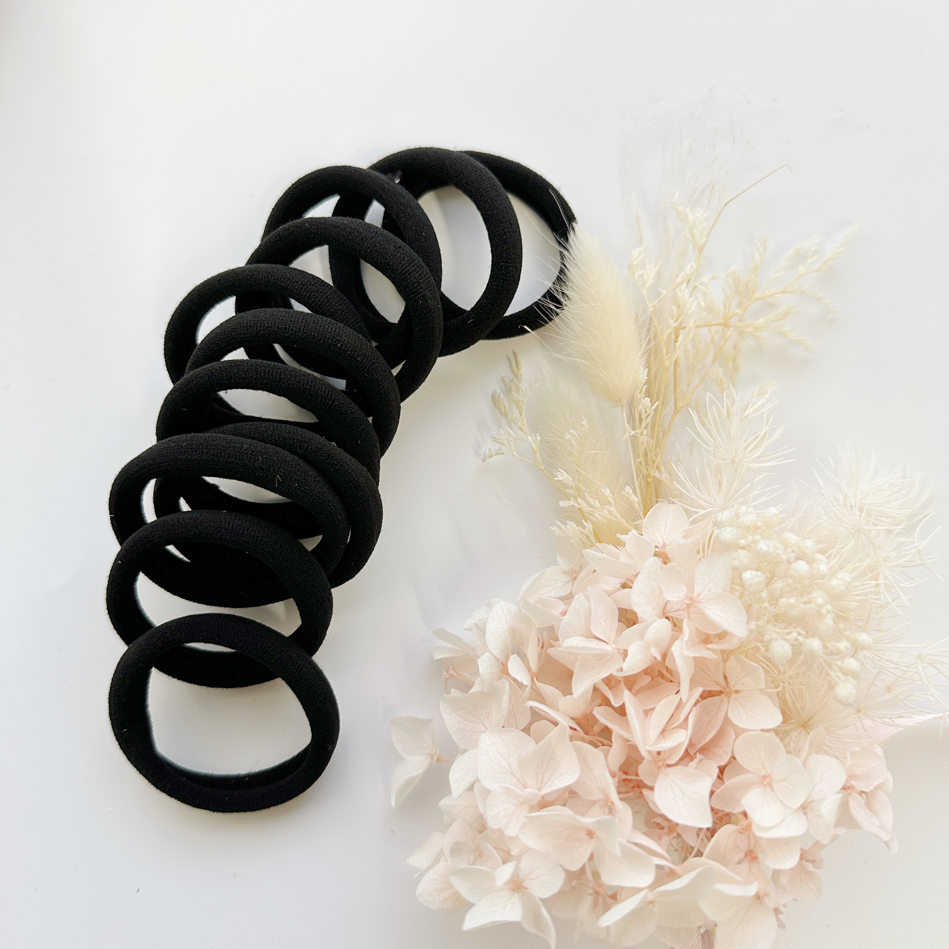 V659-METALFREE-4CM-10P-BLACK-6-L-160692-00 MANGO JELLY Metal Free Hair ties (4.5cm) - BLACK 10P - Six Pack - Image 1