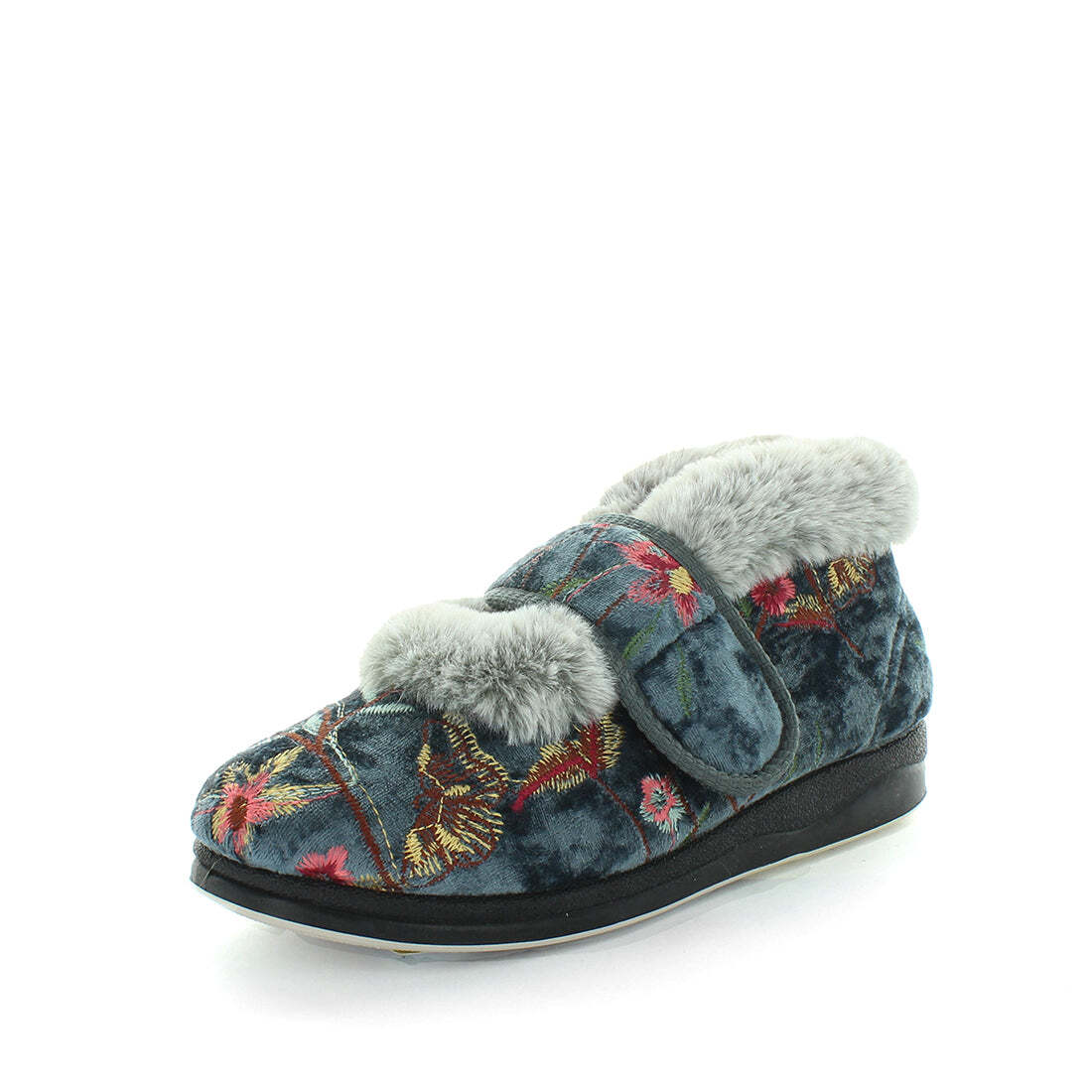 V717-PEMEE-GREYEMBROIDERY-5-187364-00 Panda EMEE Slippers Uggs Grey Embroidery Shoe 5 - Image 1