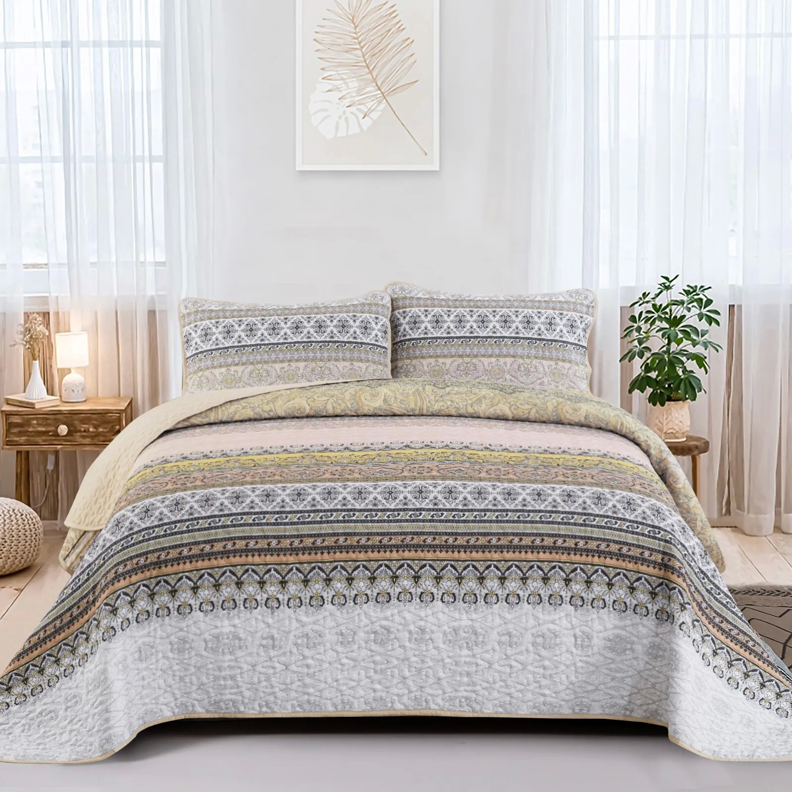 V745-MAC080406Q13U-190928-00 Crafted Quilted Bedspread and Pillowcases Set: A Testament to Skilled Craftsmanship - Queen size - Image 1