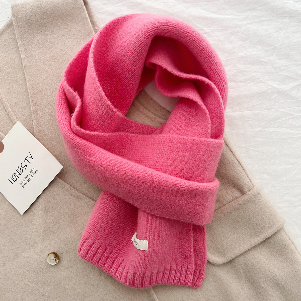 V888-ELOSUNG19603-202503111135-00 Pink Luxurious 100% Wool Scarf for Women and Men - Soft, Warm, and Stylish - Image 1