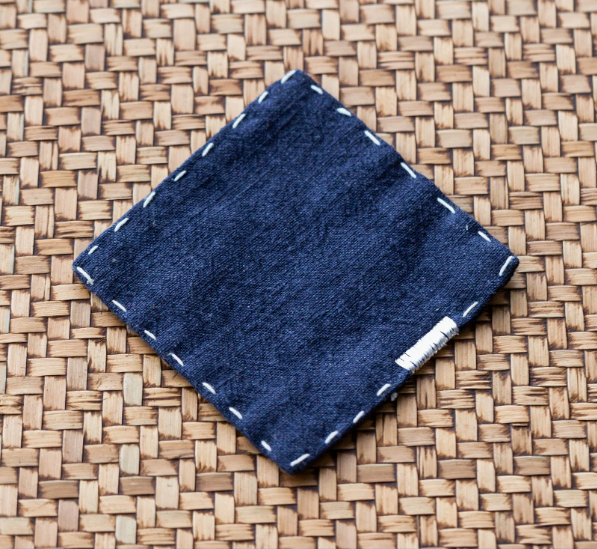V888-ELOSUNG22408-202503252008-00 Navy Blue Chinese Style Linen Coasters - Set of 4, Hand-Embroidered Tea Mats (9x9cm) - Image 1