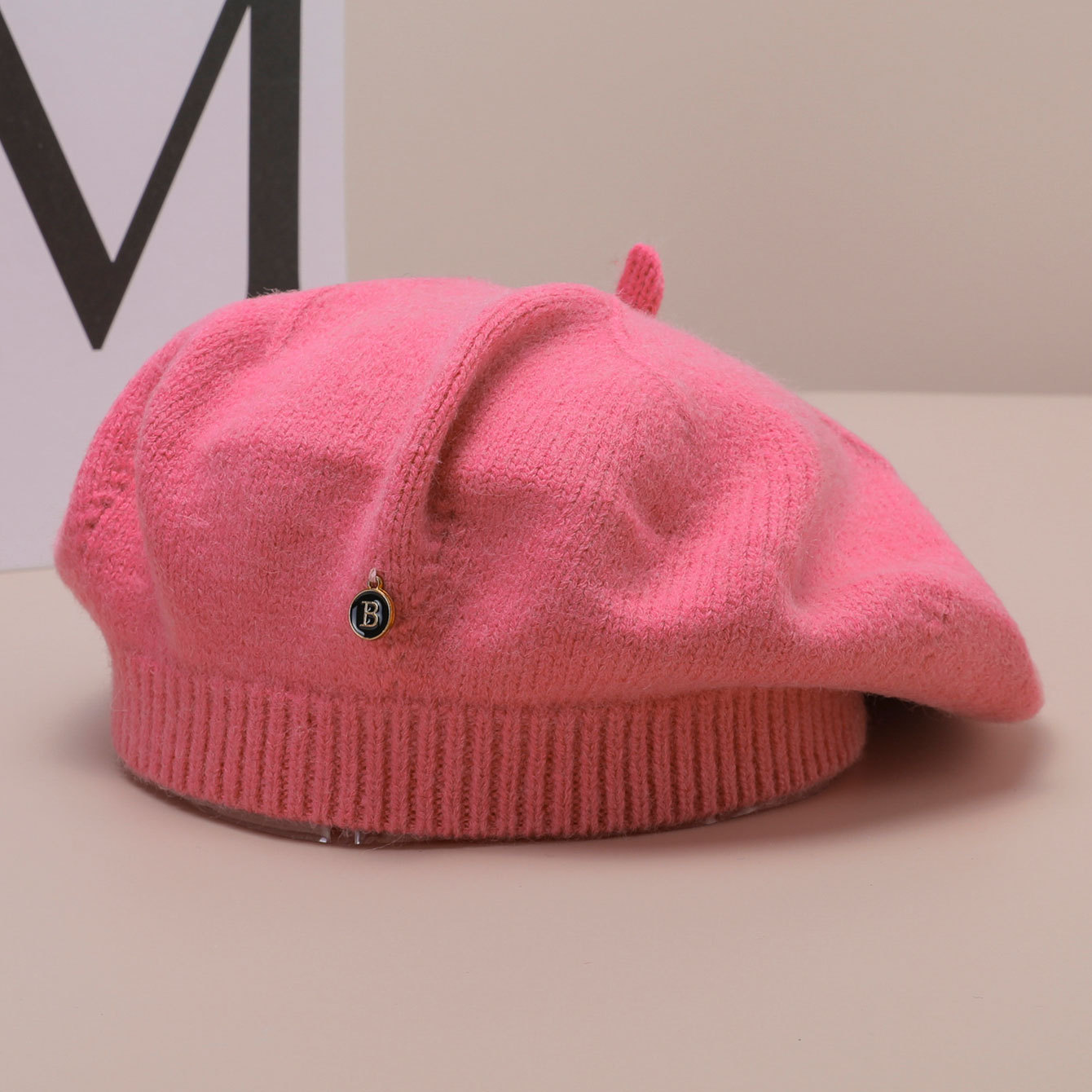 V888-ELOSUNG26625-202505131732-00 Pink Vintage Inspired Knitted Beret - Stretchy & Comfortable Wool Blend Cap - Image 1
