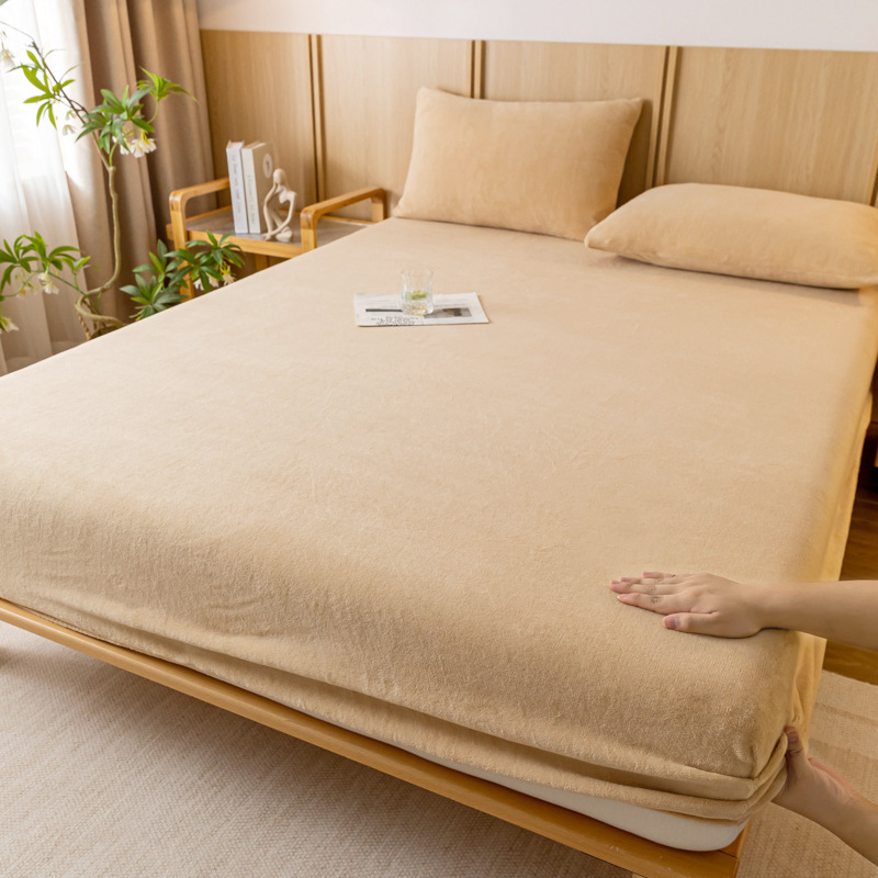 V888-ELOSUNG26943-202505191405-00 Khaki Plush Crystal Velvet Fitted Sheet - Ultra Soft, Warm & Thick for Winter (198x203+36cm) - Image 1