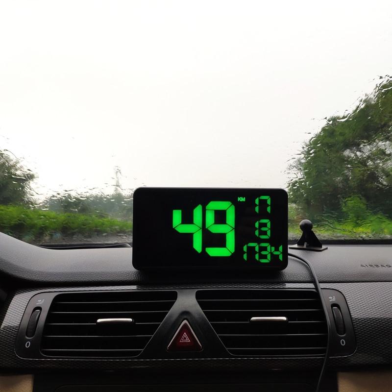 V562-A1018986240DBT-202508272252-00 6.2 Inch Hud Car Head Up Display Gps Speed Meter & Alarm - Image 1